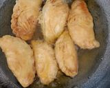 Foto langkah ke 12 dari resep Karipap (pastel singapura) isi kentang dan ayam.