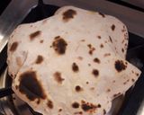 ફુલ્કા રોટી (Fulka roti recipe  in Gujarati) રેસીપી સ્ટેપ3ફોટો