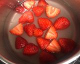 Foto del paso 2 de la receta: Helado 💯 por 💯 artesanal sabor strawberry cheesecake sin lactosa