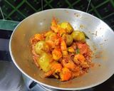 A picture of step 3 of Prawn Potato Masala Curry.
