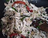 Foto langkah ke 2 dari resep Ayam suwir kecap.