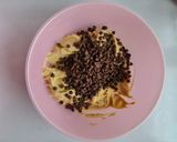 Gambar langkah 2 resipi Biskut Choc Chip.