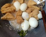 Foto langkah ke 2 dari resep Semur Khas Betawi (Telor dan Tahu).