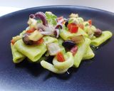 Foto del passaggio 10 della ricetta Paccheri con crema di zucchine, calamari e melanzane fritte
