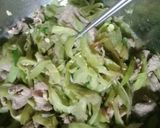 Hình bước làm 2 của món Nạm bò xào khổ hoa