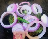 A picture of step 4 of Halka Pulka Bharwa Karela (Stuffed bitter gourd).
