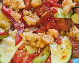 Foto del paso 5 de la receta Ensalada de tomate con aliño de gambas al ajillo