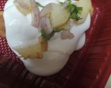 A picture of step 3 of Samosa chaat.
