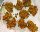 ধনে পাতার পকোড়া (Dhone Patar Pakoda recipe in Bengali) রেসিপির ধাপ 2 ছবি