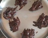 A picture of step 4 of Chocolate almond roches.