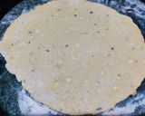 A picture of step 2 of Dal- oats paratha.