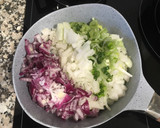 Foto del paso 1 de la receta: Pascualina con puré de papas y ensalada