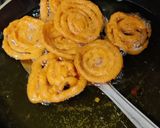 A picture of step 3 of Jalebi.