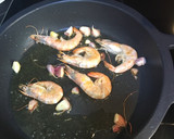Foto del paso 2 de la receta: Arroz meloso de calamares 🦑