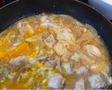 A picture of step 8 of Oyako-don (Parent-child rice bowl 🐔 🐣).