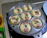 Foto langkah ke 2 dari resep Kue mini sosis-keju.
