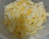 Foto langkah ke 2 dari resep Tumis Pare Orak Arik Telur.