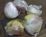 Foto langkah ke 1 dari resep Ayam Goreng Bawang Putih.