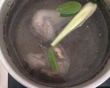 Foto langkah ke 1 dari resep Soto Ayam Seger Simpel.