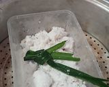 Foto langkah ke 5 dari resep Kue Putu dengan Cetakan.