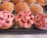 A picture of step 10 of Butterfly cupcakeS.