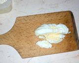 Sütőben sült tojáskrémes és kolbászos melegszendvics recept fázis 1 fotója