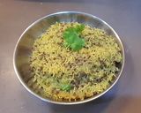 A picture of step 5 of Jain Whole Ragi and Rawa Upma.