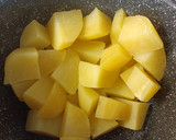 Foto del paso 2 de la receta: Sartén de patatas, castañas y champiñones a la mostaza