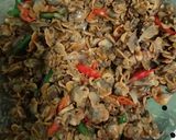 Foto langkah ke 4 dari resep Tumis kerang Dara kupas simpel.