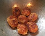 A picture of step 4 of Bread Aloo Tikki.