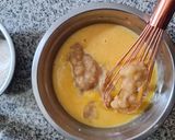 Foto langkah ke 3 dari resep Banana Chiffon Cake.