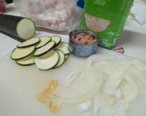 Foto del paso 1 de la receta: Arroz Frito con atún, gambas y calabacín