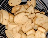 लेयर्ड खस्ता निमकी रेसिपी चरण 9 फोटो