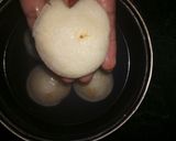 A picture of step 4 of Non fried dahi vada.
