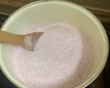 Foto del paso 2 de la receta: Atole de fresa 🍓