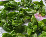 Foto del paso 1 de la receta: Tallarines con pesto de albahaca y piñones