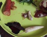 A picture of step 2 of Pilling veggies and fruit smoothy(in LIFE NO MAKING THIS SAMOOTHY).
