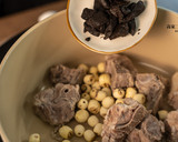 【老菜脯薏仁蓮子排骨湯】穀雨節氣燉湯，溽暑養生全方位的食譜步驟2照片