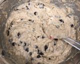 A picture of step 4 of Chocolate chip muffin.