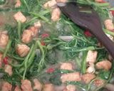 Foto langkah ke 3 dari resep Cah kangkung tempe blacan.