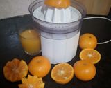 A picture of step 1 of Fresh Orange juice.