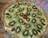 Foto del paso 4 de la receta: Tarta de manzana y kiwi con crema pastelera