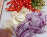 Foto langkah ke 2 dari resep Tumis Kangkung Sederhana.