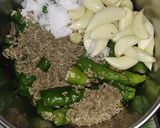 गाजर चटणी (gajar chutney recipe in marathi) रेसिपी स्टेप 1 फोटो 