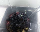 A picture of step 2 of Beetroot blueberry smoothie- recipe to boost and detox our body.