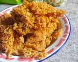 Foto langkah ke 5 dari resep Ayam Goreng Kremes Bumbu Kuning.