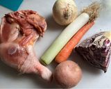 Foto del paso 1 de la receta: Caldo de gallina con fideos, para reanimarse y curarse