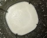 A picture of step 2 of Coconut nd tigernut milkshake.