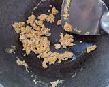 Foto langkah ke 2 dari resep Nasi Goreng Telur Butter.