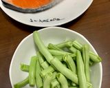 乾煎鮭魚佐四季豆的食譜步驟1照片